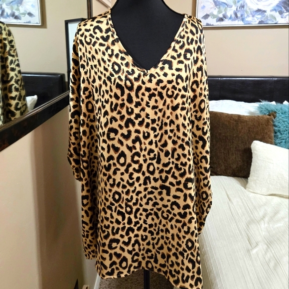 JODIFL Tops - JODIFL Tan and Cream Oversized Leopard Print Tunic. NWOT. Never Worn!